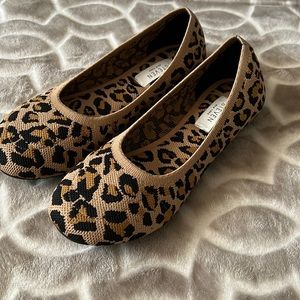 Leopard flats, worn once
